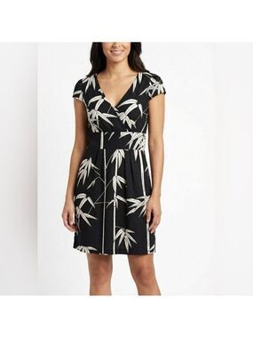 TORI RICHARD 100% Cotton Textured Sateen Black/White Tropical Print Made in USA